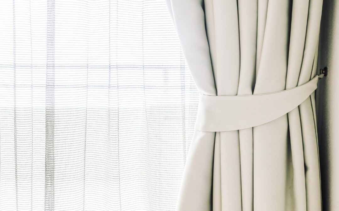 Lavanderías Bogotá cortinas romanas y limpieza ideal
